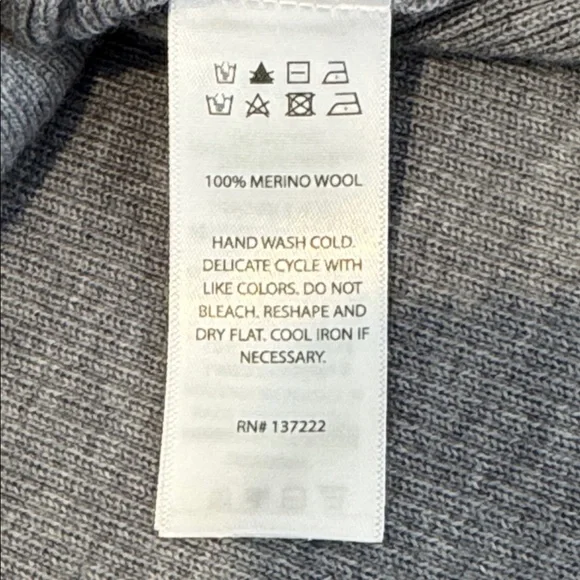 House of Harlow 1960 Merino Wool Cropped Cardigan. Ladies L - Picture 8 of 14